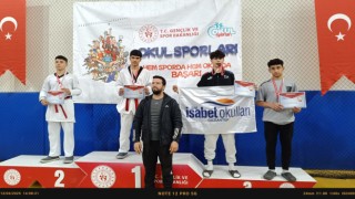 Osmaniyeli Taekwondocular Mersin'den Madalyalarla Döndü
