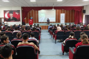 Bahçe’de “Yeni Dünya Düzeni” Üzerine Dikkat Çeken Program
