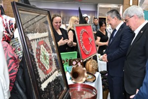 Hünerhane Atölyesi’nin El Emeği Sergisi Park328 AVM’de Açıldı
