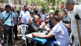 Osmaniye’de Engelliler Haftası Renkli Piknikle Kutlandı