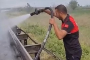 Osmaniye’de Otoyolda Alev Alev Yanan Tanker Korkuttu