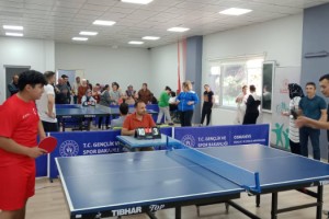 Özel Sporcular Masa Tenisi Şampiyonasında Buluştu