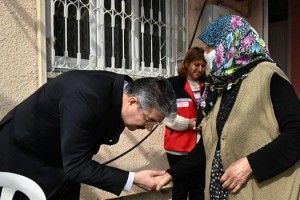 Vali Yılmaz: "Anneler Fedakârlığın Simgesidir"
