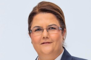 Derya Yanık İsrail'in İran'a Saldırısını Kınadı