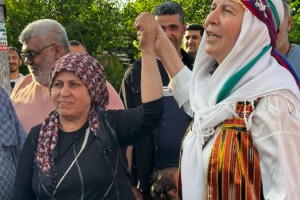 Eşinin Yerine Aday Oldu, Tarihe Geçti: İlçesinin İlk Kadın Muhtarı