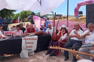 Kadirli’de Lavanta Festivali türkülerle renklendi