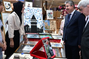 Osmaniye Kız Yurdu öğrencilerinin eserleri sergiyle buluştu