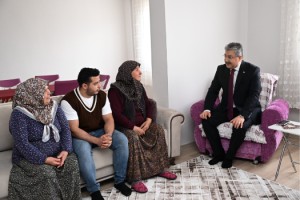 Vali Erdinç Yılmaz’dan Şehit Ailesine Anlamlı Ziyaret