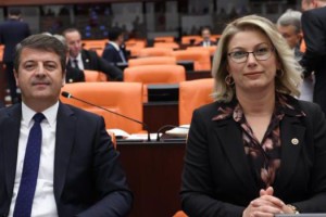 CHP’li Asu Kaya’dan Tutdere’ye Destek Mesajı