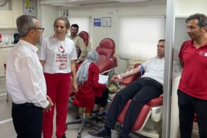 Ellek Belediye Başkanı’ndan Kan Bağışına Destek