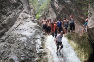 Osmaniye’de Sarısu Kanyonu’ndaki Şelaleler Doğaseverleri Büyülüyor