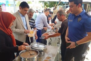 Toprakkale’de Muharrem Ayı Dolayısıyla Aşure İkramı