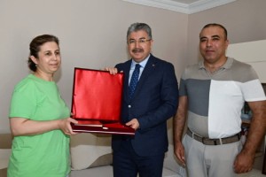 Vali Erdinç Yılmaz'dan Şehit Osman Cantürk Göl’ün Ailesine Ziyaret