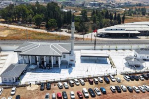 Cebelibereket Şehitlik Camii Cuma Namazıyla Açıldı