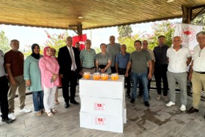 Osmaniye’de Çiftçilere Akdeniz Meyve Sineği Tuzağı Dağıtıldı