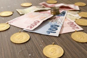 Osmaniye’de Gram Altın 5 Bin TL’yi Aştı! Vatandaşlar Altına Yöneliyor