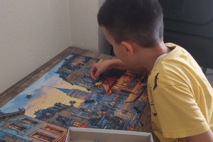 Puzzle tutkusu ile dikkat çeken Ahmet Hamza eserlerini sergilemek istiyor