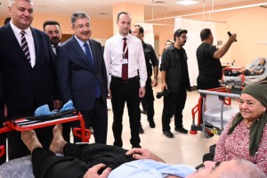 Vali Yılmaz Düziçi Devlet Hastanesi’ni İnceledi