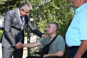 Vali Yılmaz Gaziler Günü’nde şehit aileleri ve gazilerle buluştu