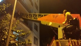 Kapıda Kalan Ailenin İmdadına İtfaiye Koştu