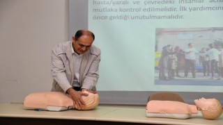 Üniversite Personeli Sertifikalı İlk Yardım Eğitimi Aldı