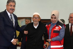 Kore Gazisi Mehmet Topçu, Vali Yılmaz’ı ziyaret etti