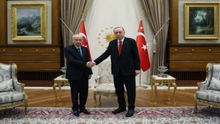 TBMM Açılışında Erdoğan’dan Bahçeli’ye Övgü