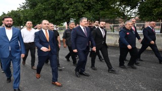 Vali Yılmaz Kadirli’de Grup Köy Yolunu İnceledi