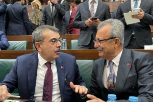 Ellek Belediye Başkanı Milli Eğitim Bakanı ile Görüştü