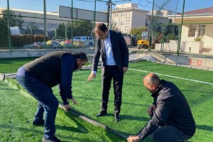 Kadirli’de Sentetik Saha Yenileniyor