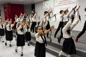 Toprakkale’de 24 Kasım Öğretmenler Günü Etkinlikleri Coşkuyla Kutlandı