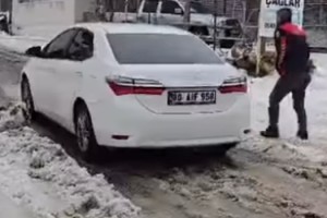 Düziçi Gökçayır Köyü’nde Kar Alarmı: Mahsur Kalanlar Kurtarıldı