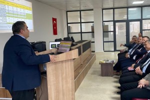 Kadirli Kaymakamı Erdinç Dolu’dan Okullarda Başarı Toplantısı