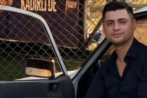 Kadirli’de Feci Kaza: Park Halindeki Kamyonete Çarpan Otomobilde 1 Ölü, 2 Yaralı