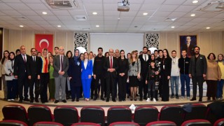 OKÜ’de Cengiz Aytmatov Anıldı, Türk Dili Günü Kutlandı