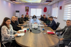 Toprakkale'de Belediye Yılın Son Meclis Toplantısını Yaptı