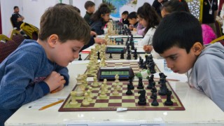 Toprakkale’de Kurtuluş Satranç Turnuvası 327 Sporcuyla Başladı