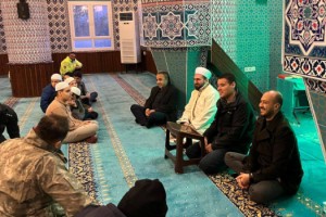 Toprakkale’de Sabah Namazı Buluşması Göçmenler Camii’nde Gerçekleşti
