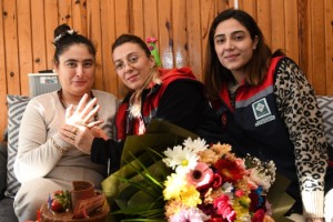 Engelli Melike Kara’nın Yüzünü Güldüren Doğum Günü Sürprizi