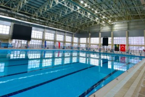 Osmaniye Tam Olimpik Kapalı Yüzme Havuzu 6 Ay Sonra Yeniden Açıldı