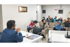 Osmaniye’de Umre Ödüllü Gençlik Yarışması Toplantısı