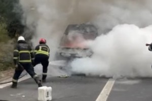 Otoyolda Korku Dolu Anlar: Tarım İşçilerini Taşıyan Minibüs Yandı