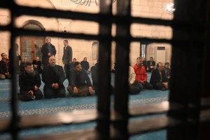 Restorasyonu Tamamlanan Tarihi Ala Camii Yeniden İbadete Açıldı