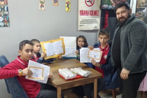 Toprakkale'de Karnesini Alan O Dönerciye Koştu: Dönerler Bedava!