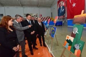 Düziçi’nde Gençlerin El Emeği Sergisi Büyük İlgi Gördü