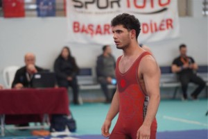 Osmaniye Güreş Takımından TürkiyeŞampiyonası'nda Büyük Başarı