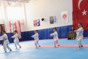 Osmaniye’de Karateciler Yeni Kuşaklarına Kavuştu