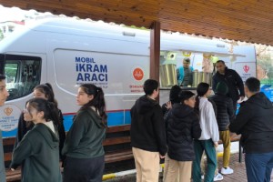 Osmaniye'de Öğrencilere Sıcak Çorba İkramı