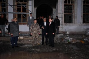 Osmaniye’de Yedi Ocak İlkokulu’nda Yangın: Vali İnceleme Yaptı