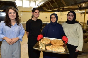 Osmaniye’de Yurtlarda Ramazan Bereketi: Öğrencilerden Sıcacık Pide Atölyesi